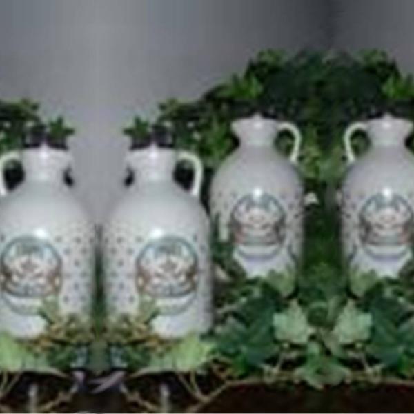 6 pack of Pure Maple Syrup Quarts